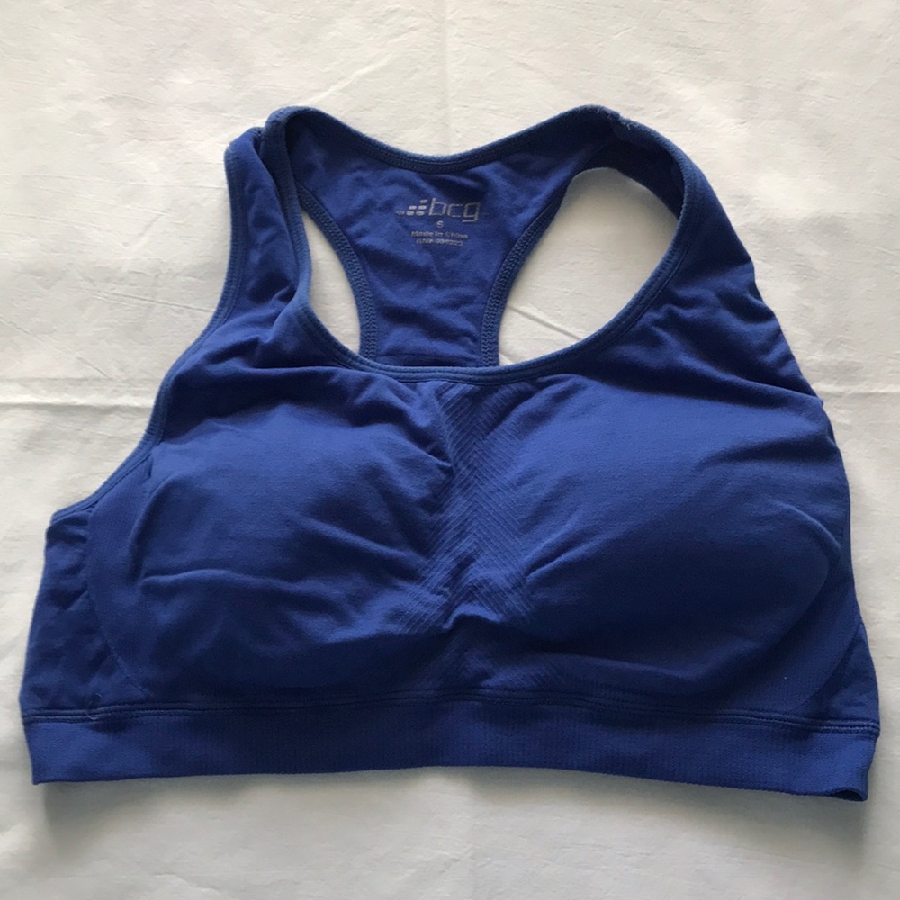 BCG removable padding sports bra.